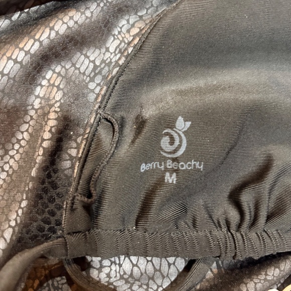 Berry Beachy 3 pc. Black Bikini Women's S-Top M-Bottom - Picture 12 of 12